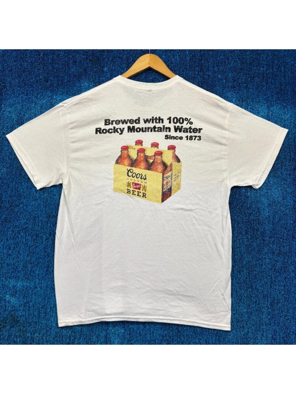Coors Banquet The Golden Colorado Beer Six Pack Promo Tee L